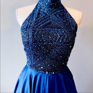 GUC Sherri Hill blue formal size 4